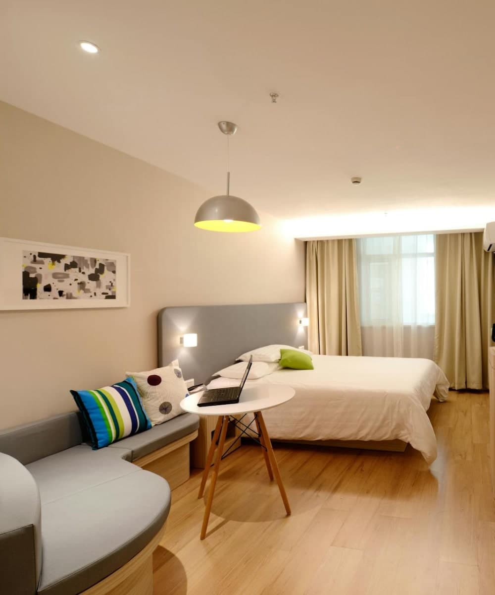 Clean and inviting apartment interior after thorough cleaning services in Nova Scotia | Dusty Moose